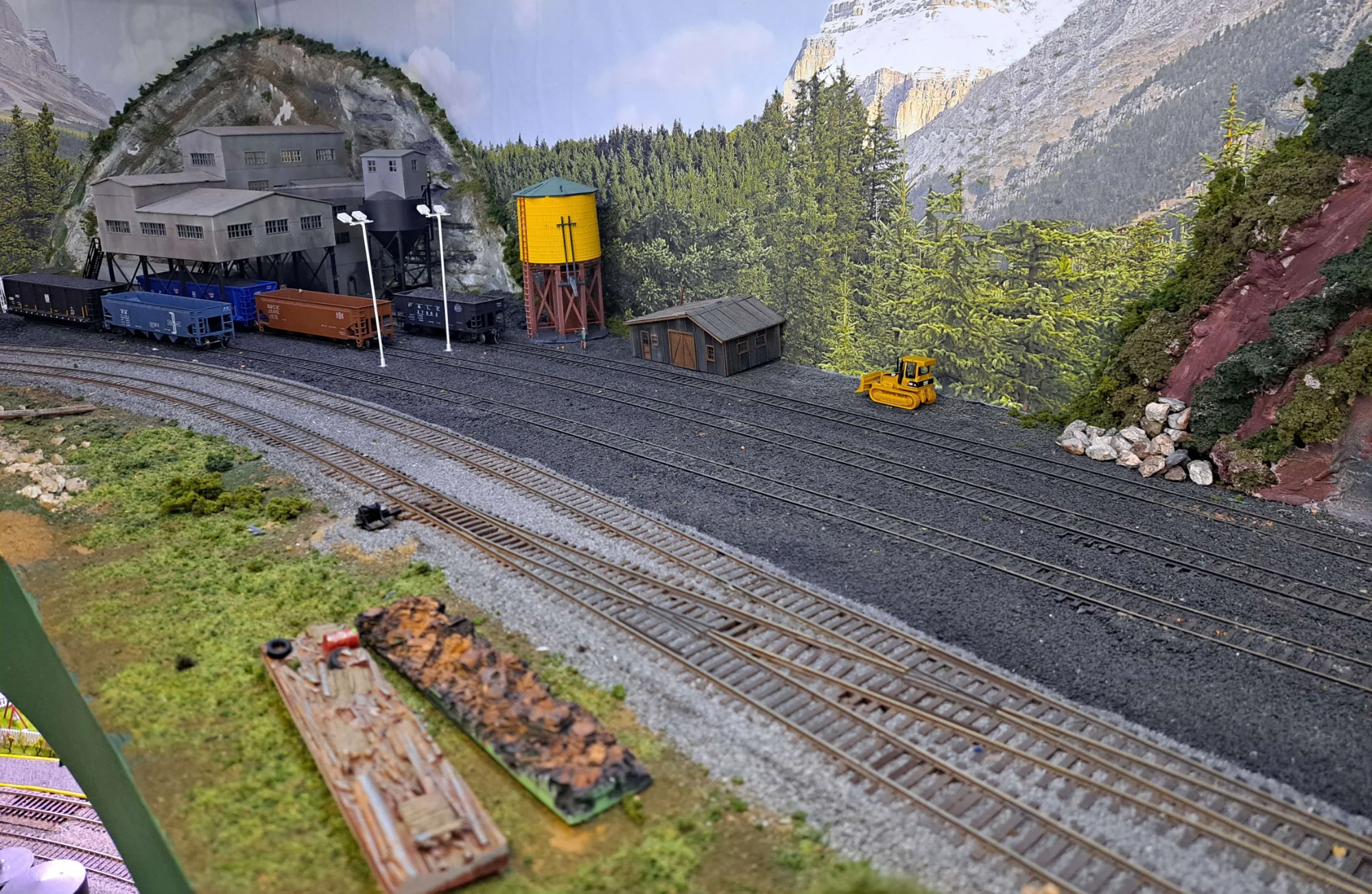 HO Layout Mountain Industry